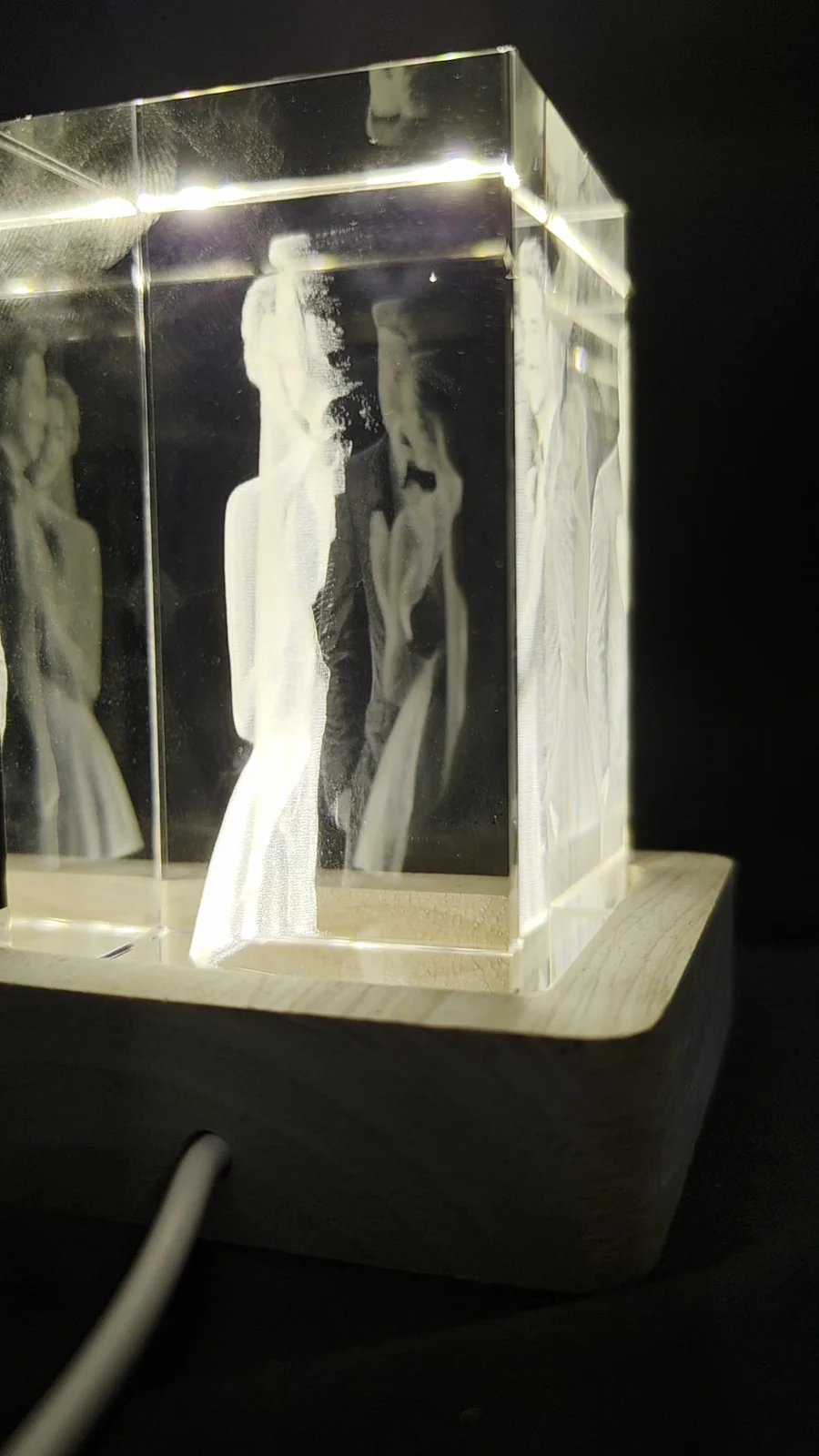 Cristal gravado com base LED — fotografia 9